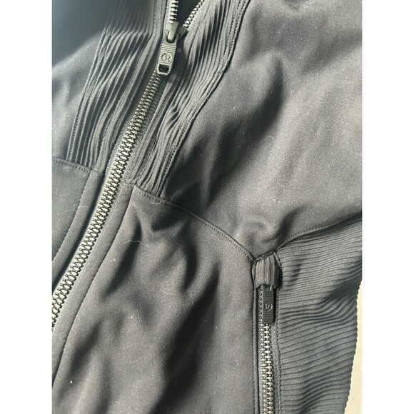 Lululemon Movement To Movement Jacket - Picture 4 of 6